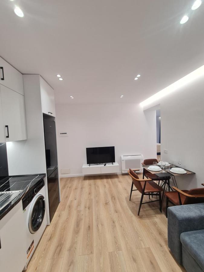 Am Luxury Apartment Tiran Dış mekan fotoğraf